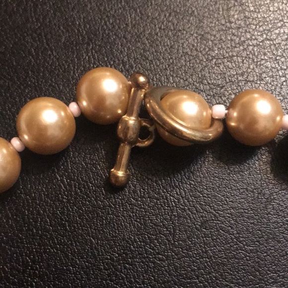 PEARLS & CROWNS NECKLACE SET - Picture 4 of 6